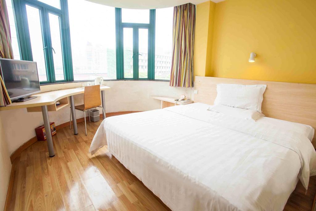 7Days Inn Guangzhou Tianhe Tangxia Junjing Huayuan Room photo