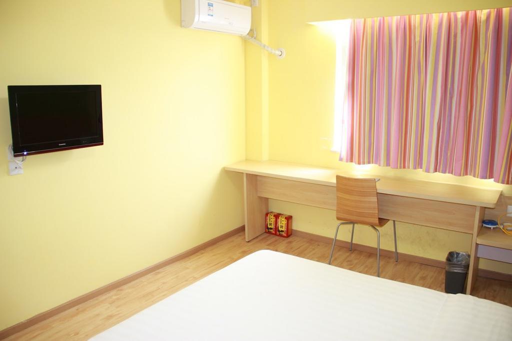 7Days Inn Guangzhou Tianhe Tangxia Junjing Huayuan Exterior photo